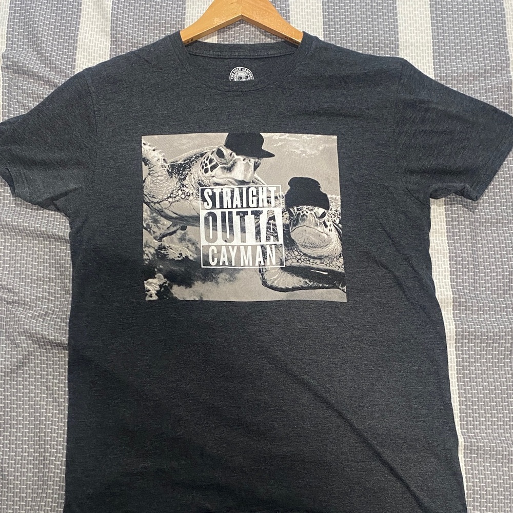 Cayman Graphic Tee - Charcoal